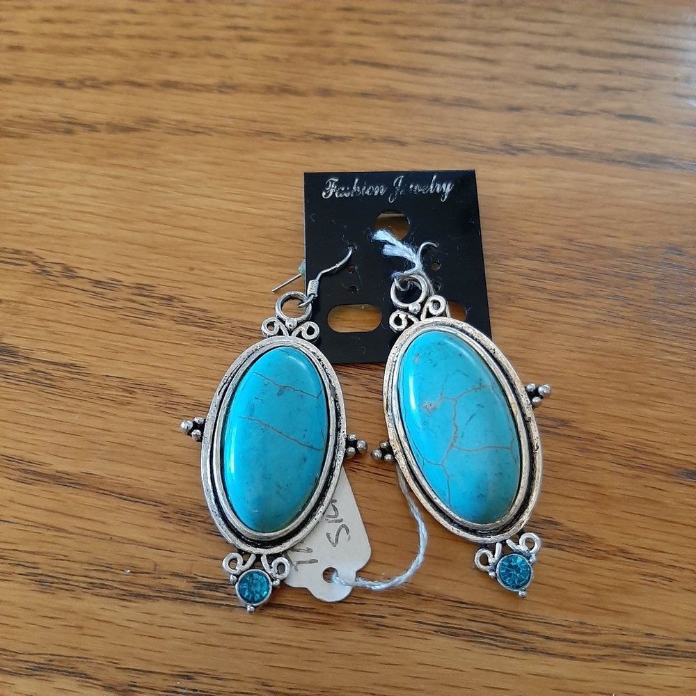 Ladies jewelry